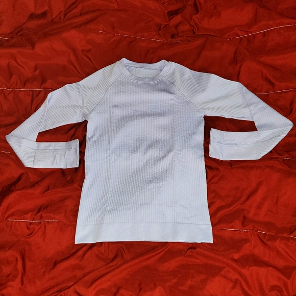 COPY - Lululemon Periwinkle Longsleeve (6)